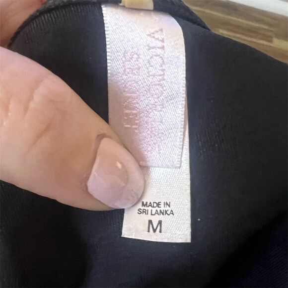 Victoria's Secret Keyhole Cutout V Plunge One-Piece Swimsuit Black Size M - Picture 7 of 7